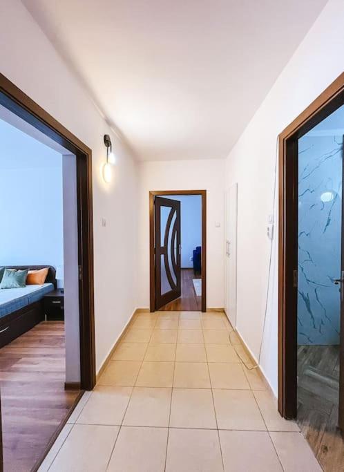 Quickspace Modern Concept Bukares Bagian luar foto